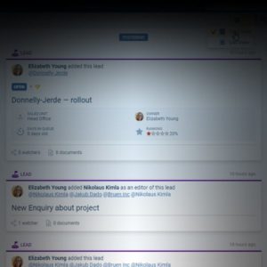 features thumbs Social Selling