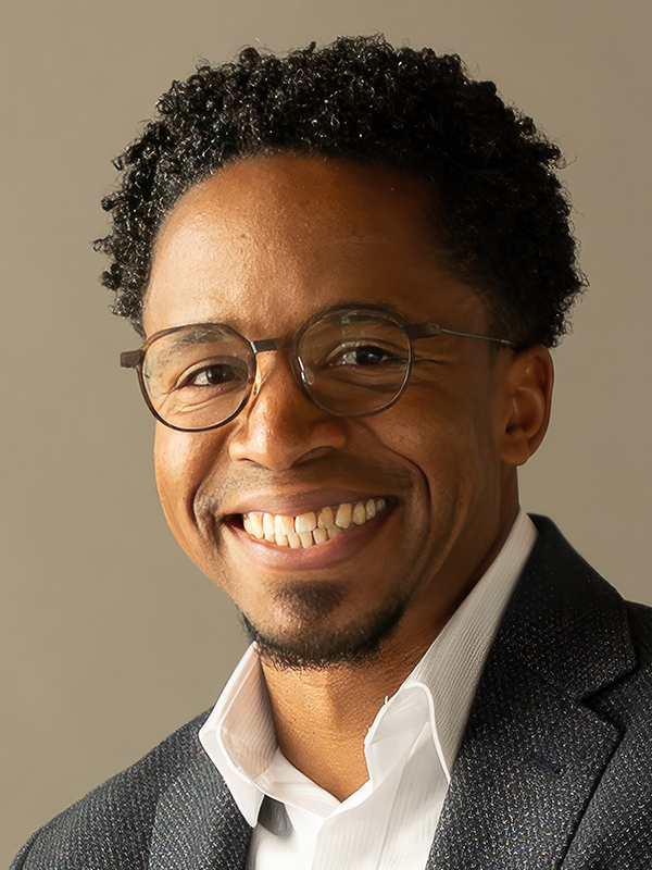 ai-sales-edge-virtual-series-speakers-arvell-craig-1545 Arvell Craig • AI Evangelist, Speaker, and Trusted Advisor